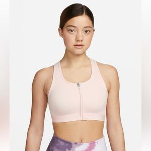 Nike Swoosh Bra